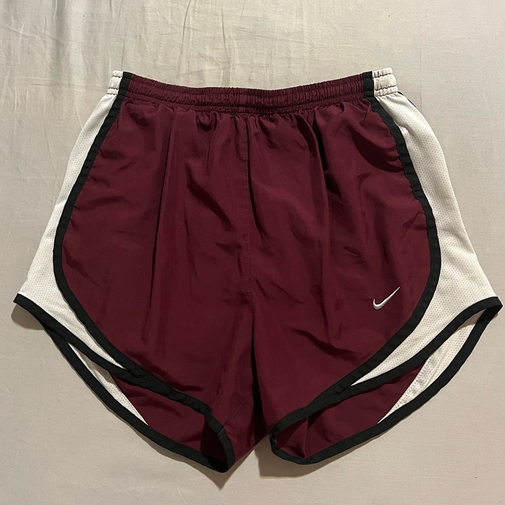 Nike maroon athletic shorts womens xs